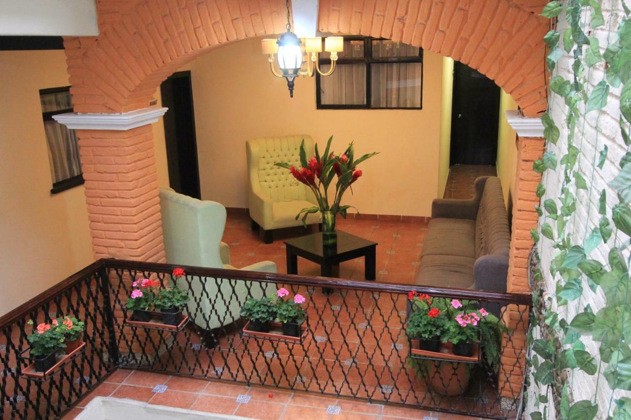 Hotel Del Carmen, En El Centro- Desayuno Incluido !