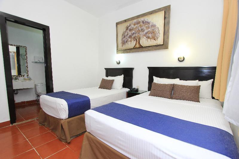 Del Carmen, En El Centro- Desayuno Incluido ! 3*